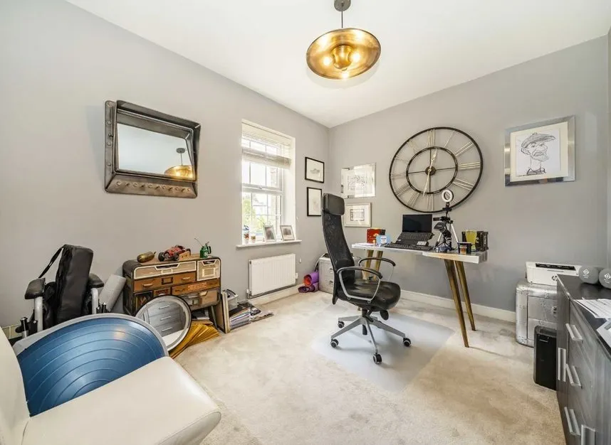 Lendy Place, Sunbury-on-thames, TW16, photo 10