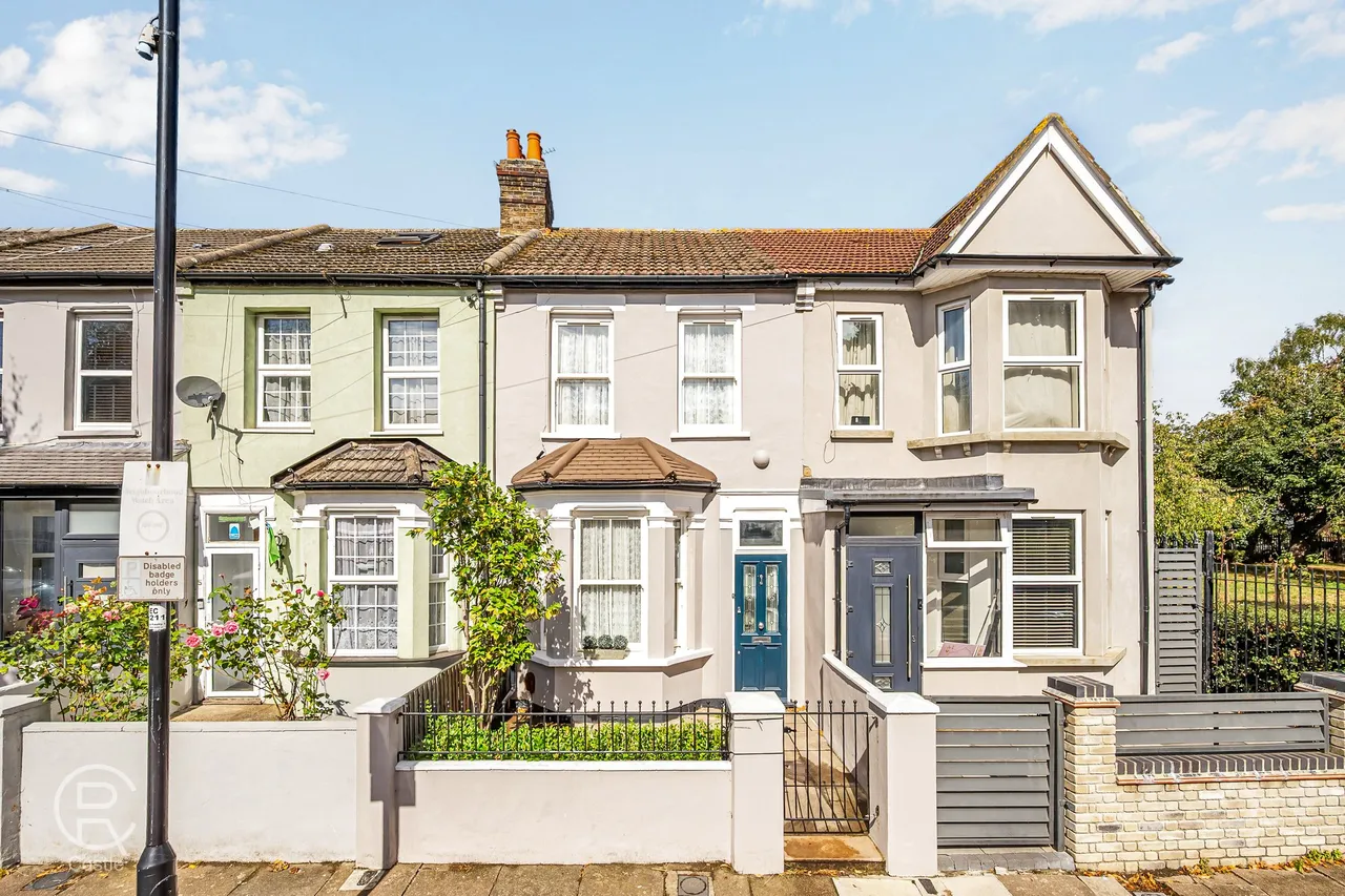 3 bed house for sale — Tachbrook Road, Southall, Greater London, UB2 5JA