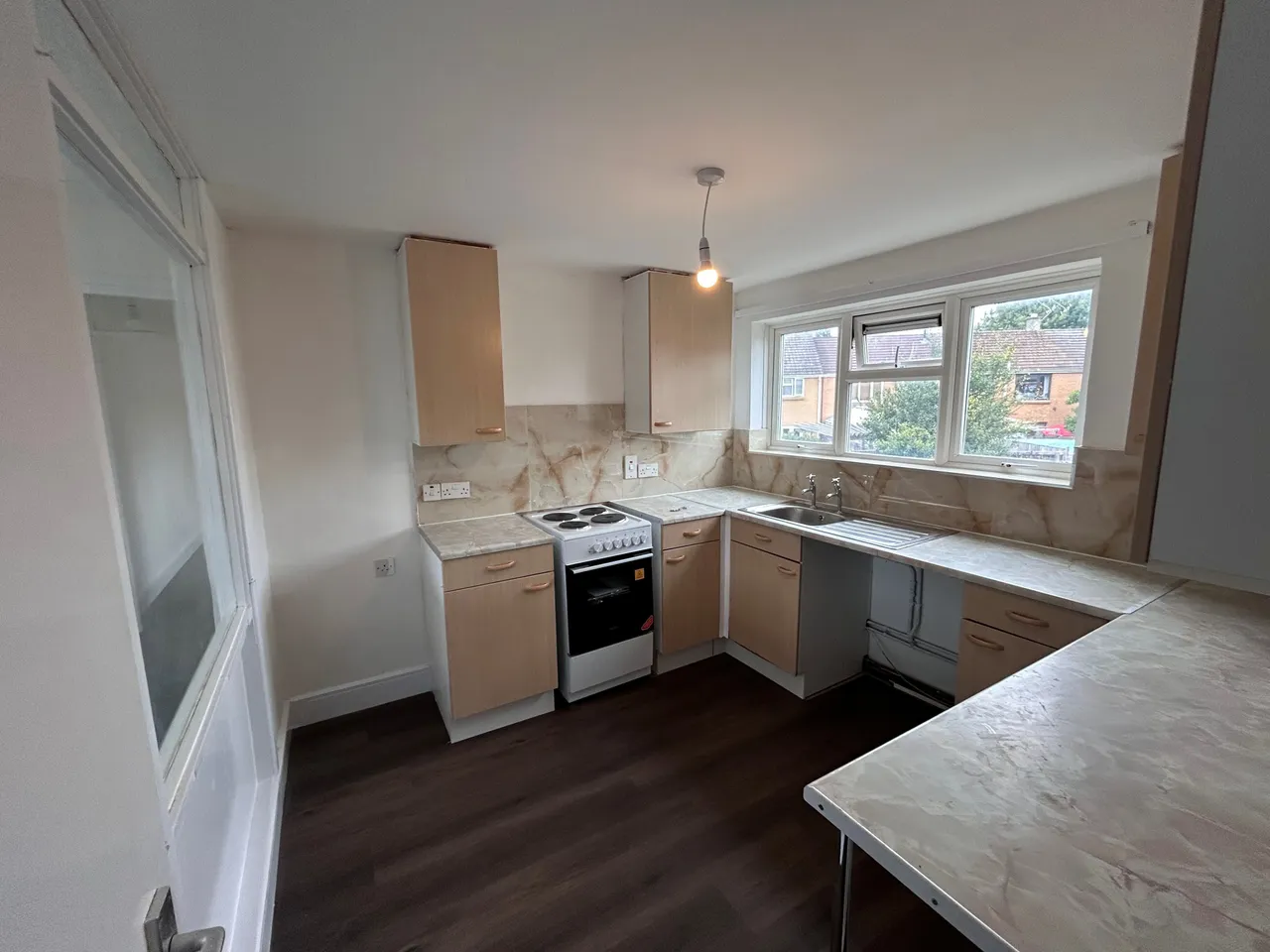 Weller Road, Corsham, SN13, photo 8