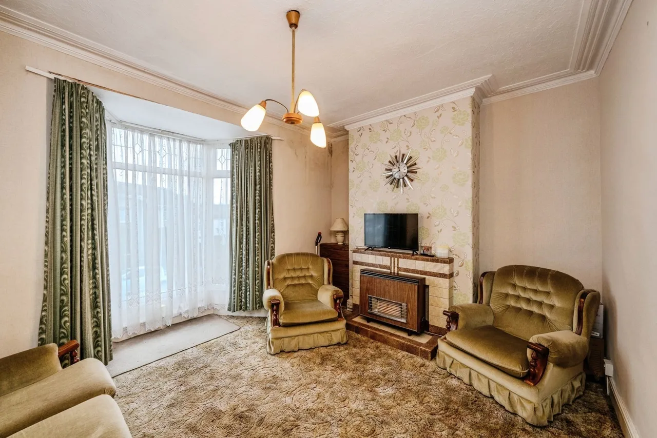 Coedsaeson Crescent, Sketty, SA2, photo 2