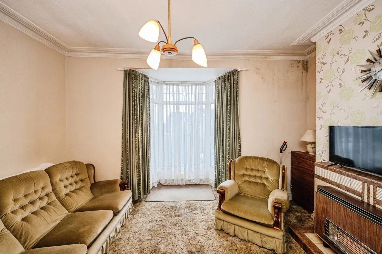 Coedsaeson Crescent, Sketty, SA2, photo 7