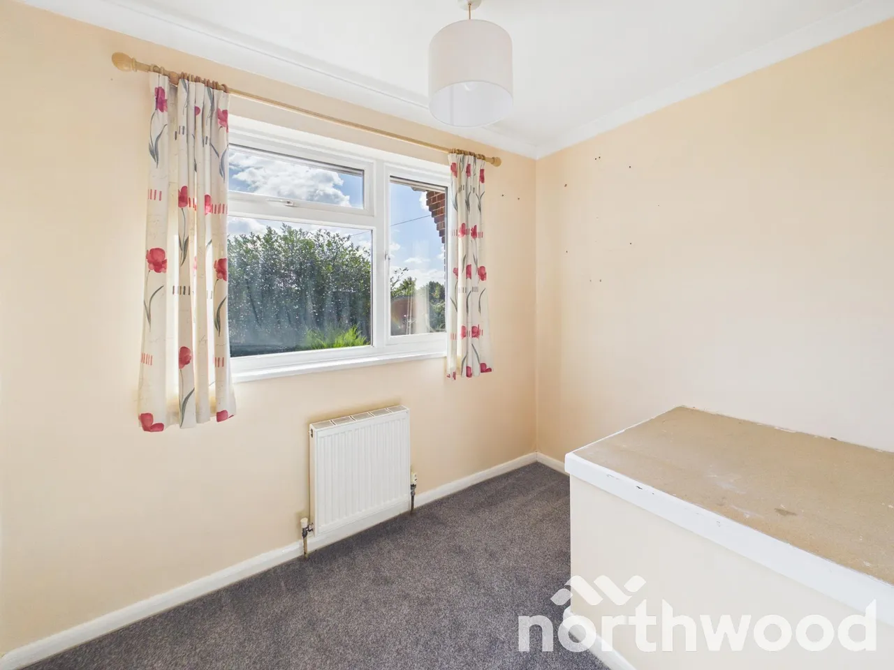 Rylands Road, Kennington, TN24, photo 17