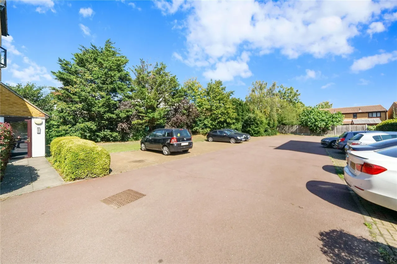 Alan Hocken Way, West Ham, E15, photo 12