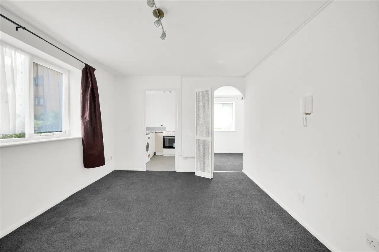 Alan Hocken Way, West Ham, E15, photo 15