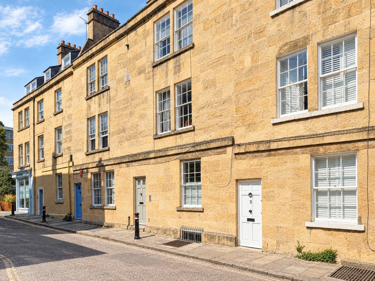 2 bed flat for sale — Weymouth Street, Bath