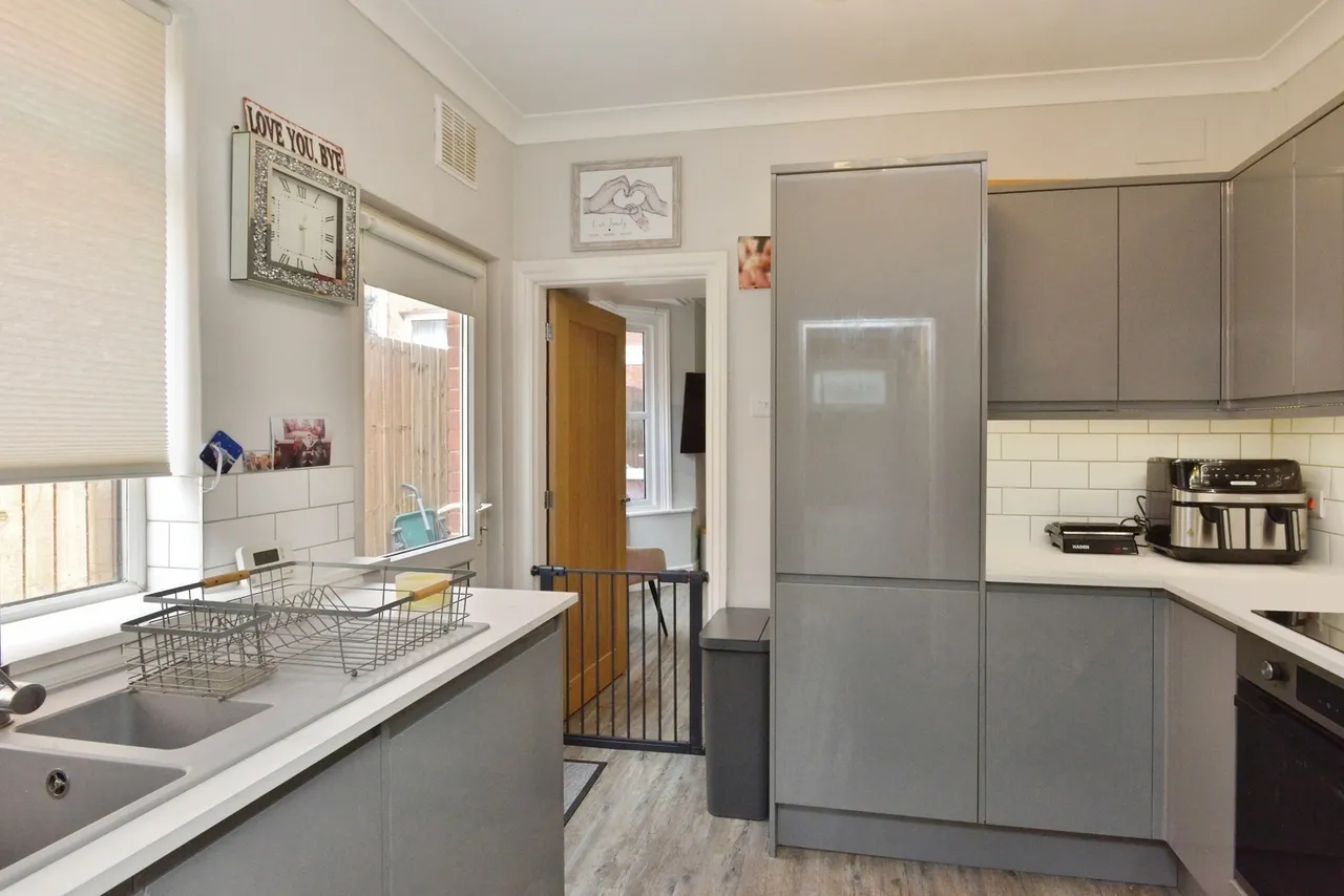 Green Lane, Wolverton, Milton Keynes, Buckinghamshire, MK12, photo 3