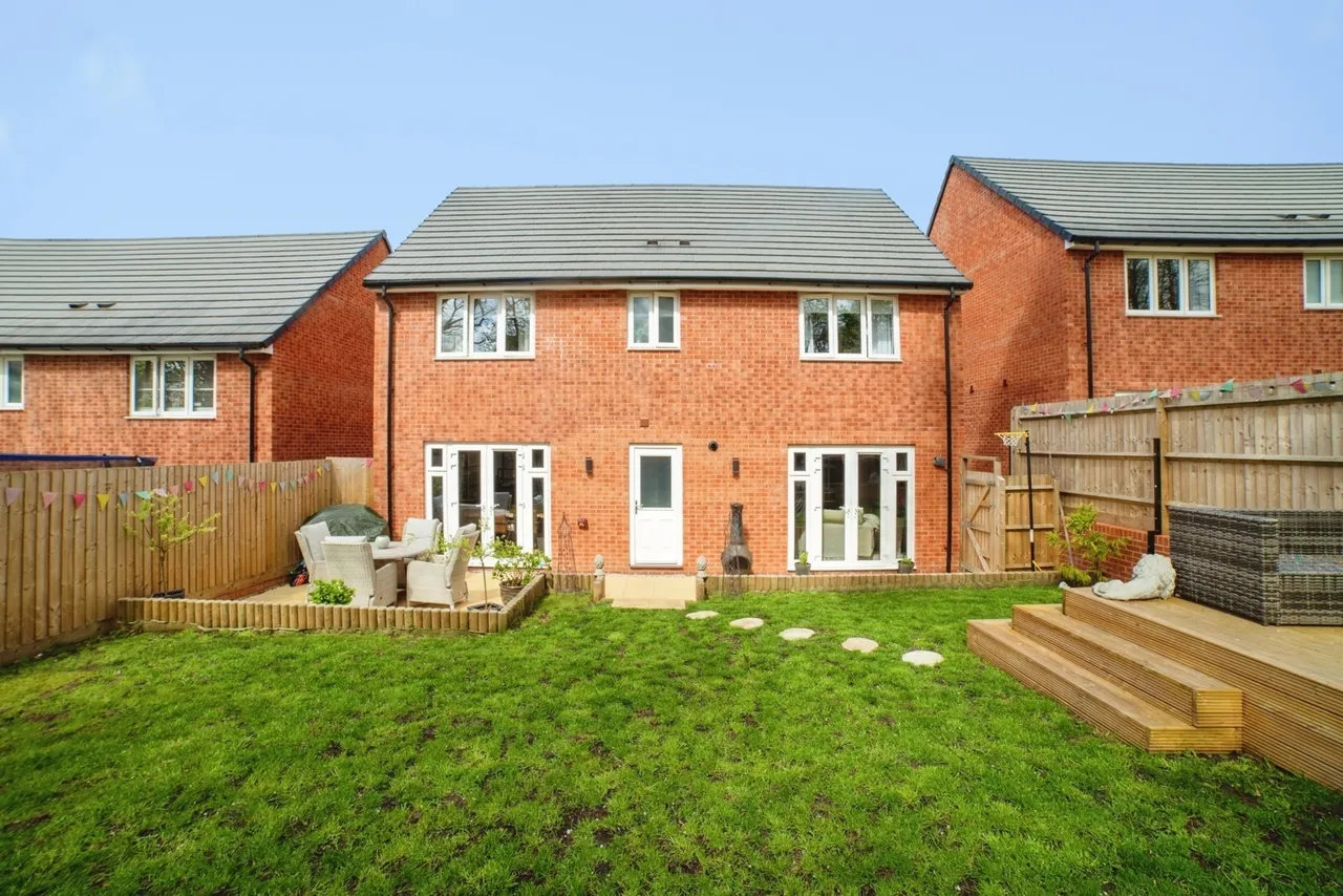 Cinder Lane, Mansfield, Nottinghamshire, NG18, photo 39