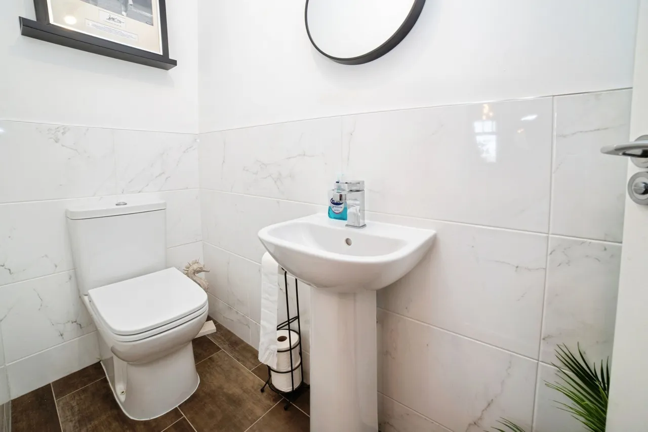 Cinder Lane, Mansfield, Nottinghamshire, NG18, photo 23