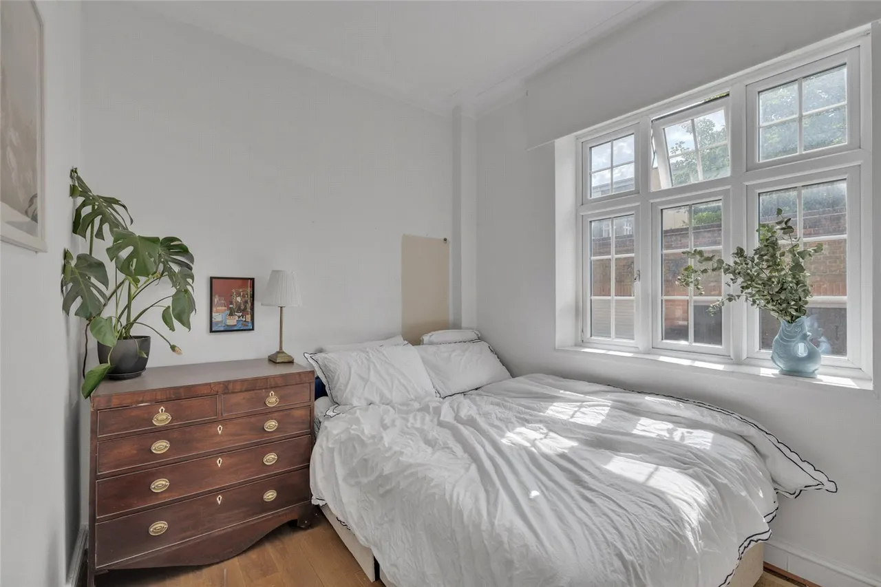 Wellington Road, St John's Wood, London, NW8, photo 5