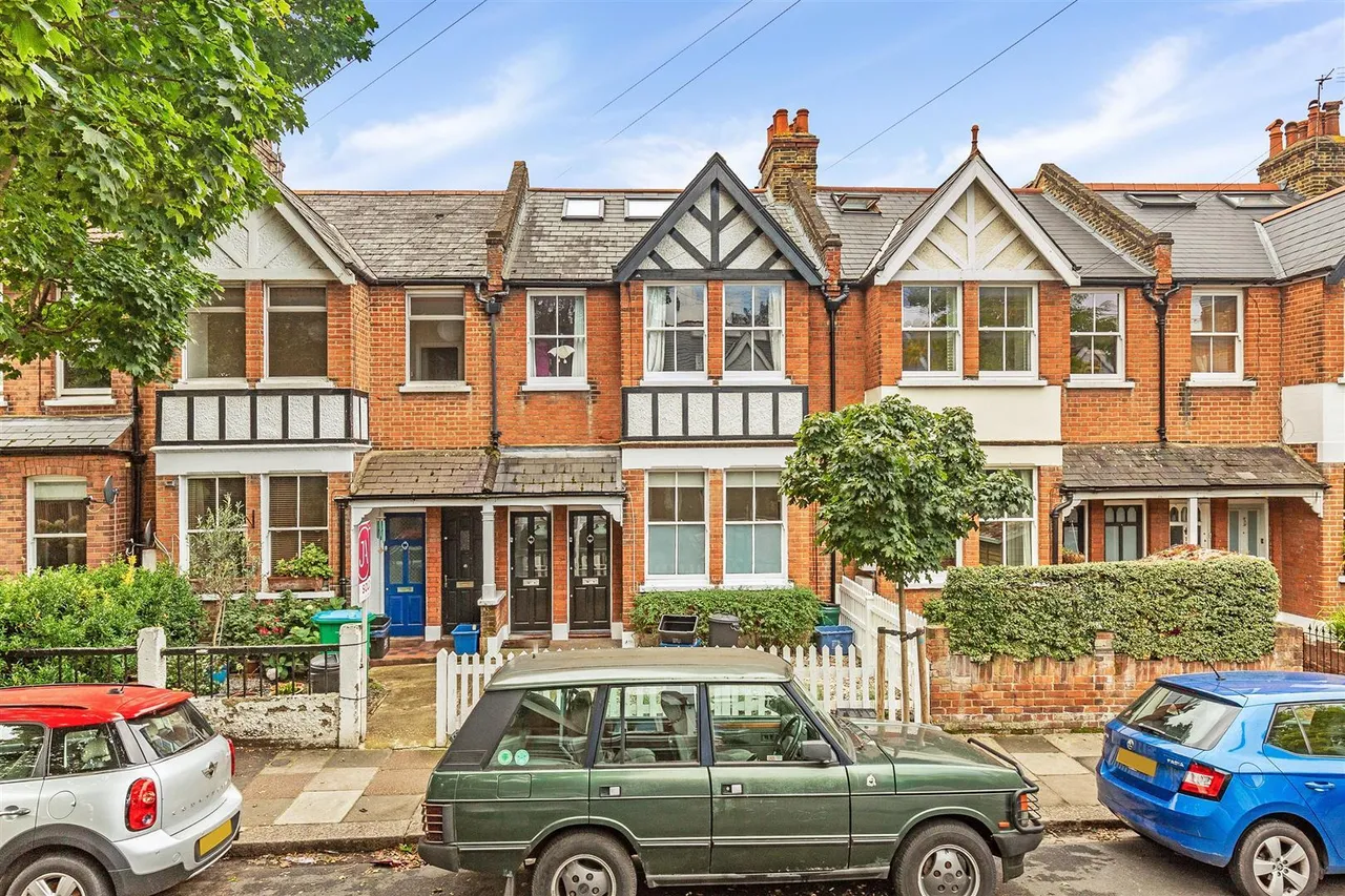 2 bed flat to rent, Ashleigh Road, Mortlake, SW14