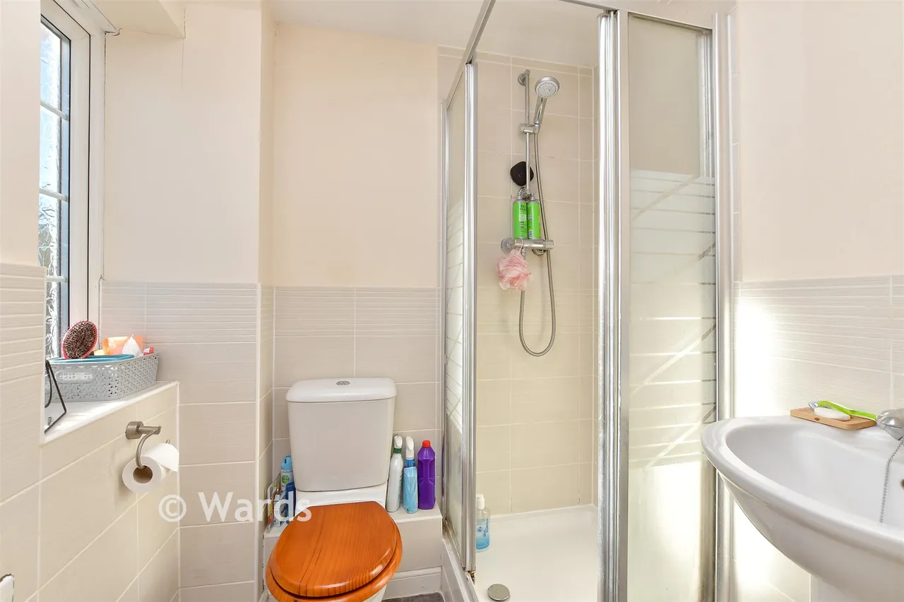 Fennel Close, Minster On Sea, ME12, photo 6