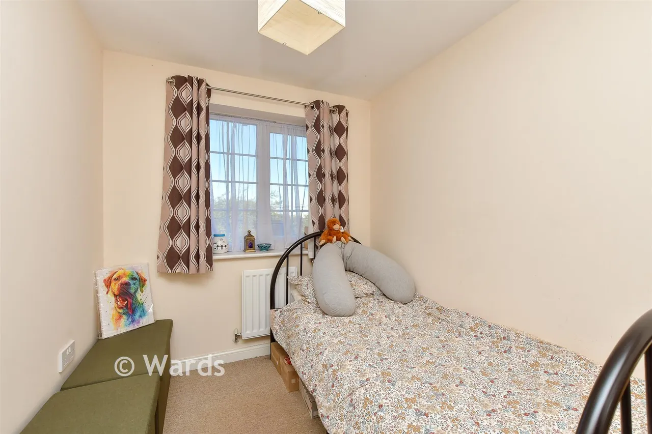 Fennel Close, Minster On Sea, ME12, photo 7