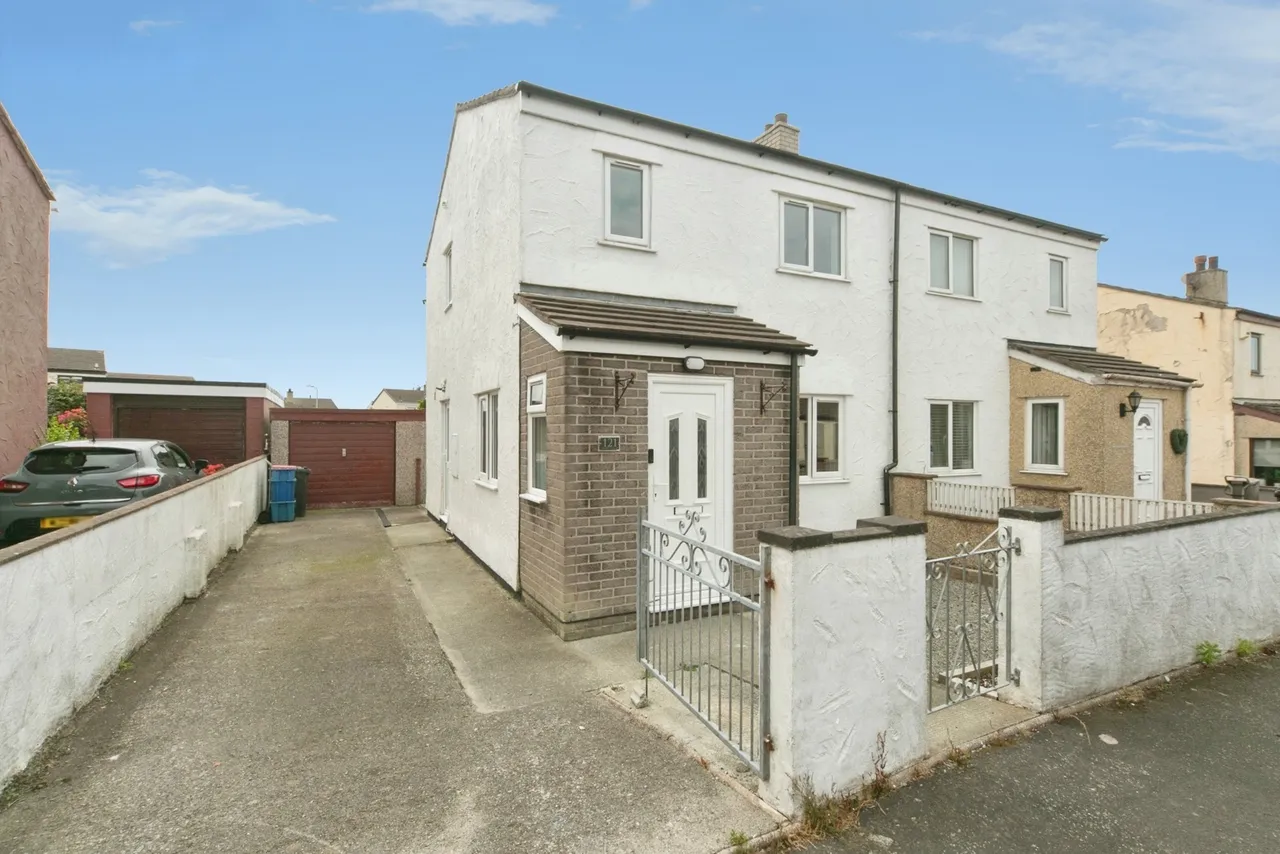Gaerwen Uchaf Estate, Gaerwen, LL60, photo 15