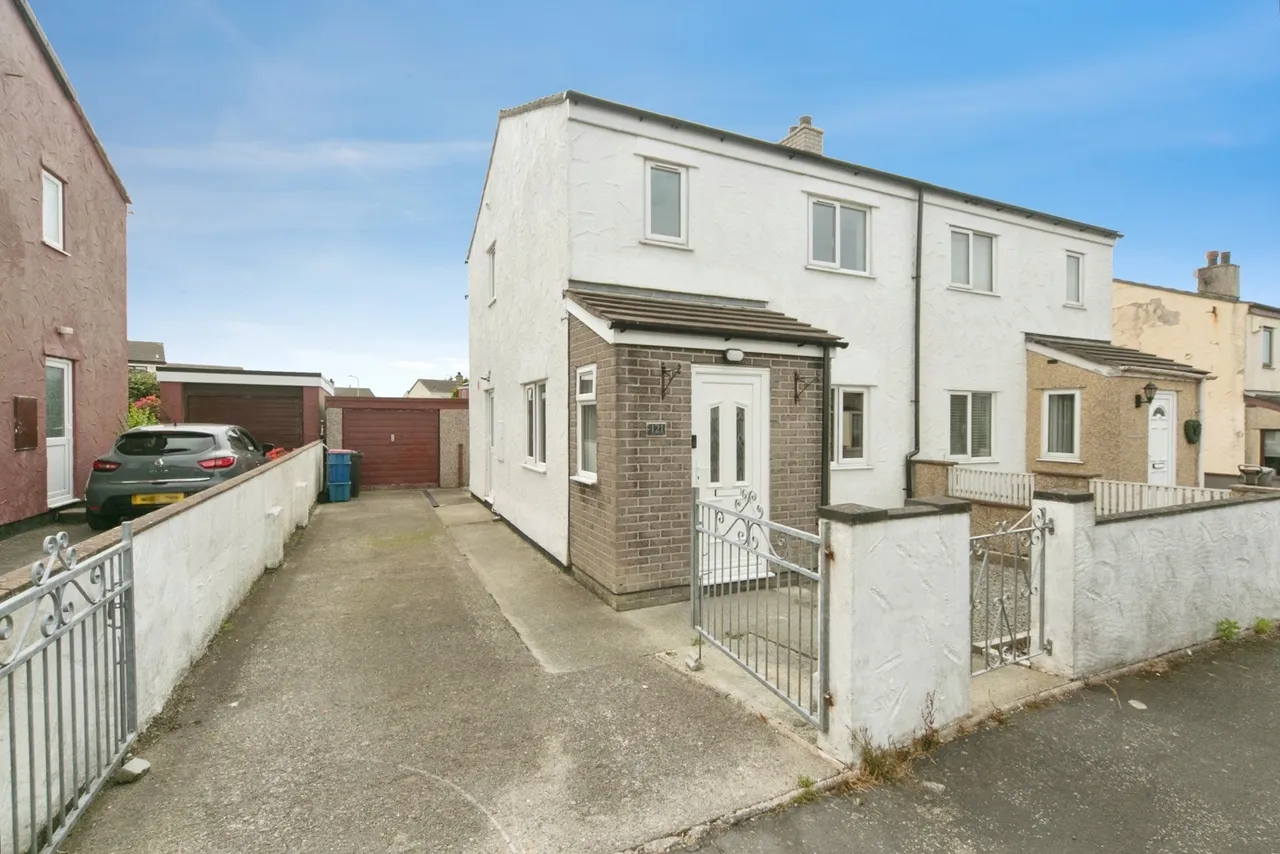 Gaerwen Uchaf Estate, Gaerwen, LL60, photo 14