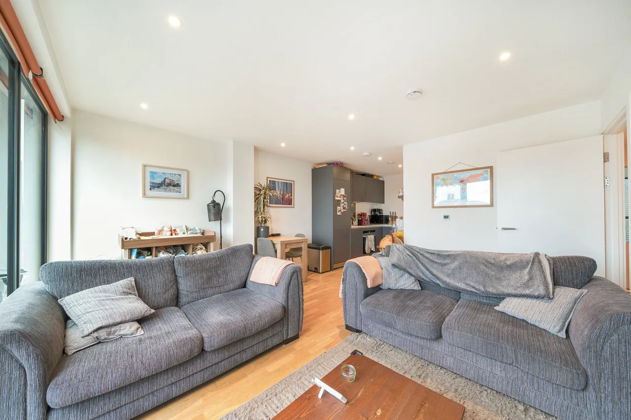 Hawthorne Crescent, SE10, photo 13
