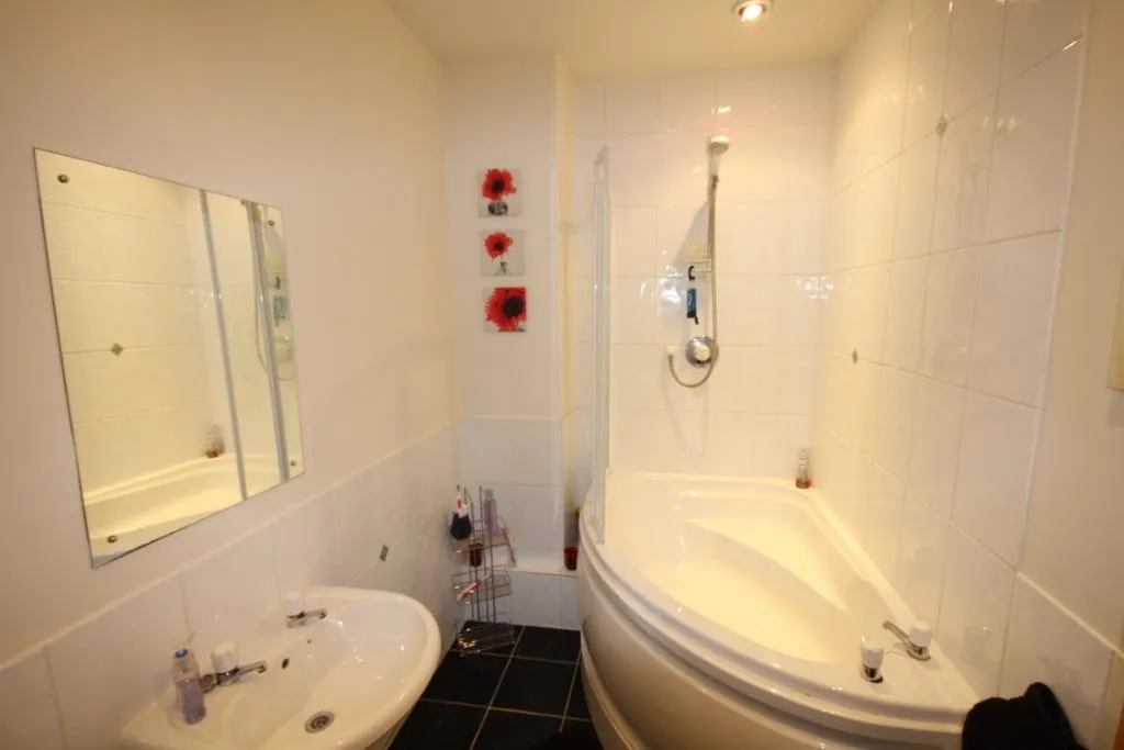 Richmond Terrace, Rosemount, AB25, photo 6