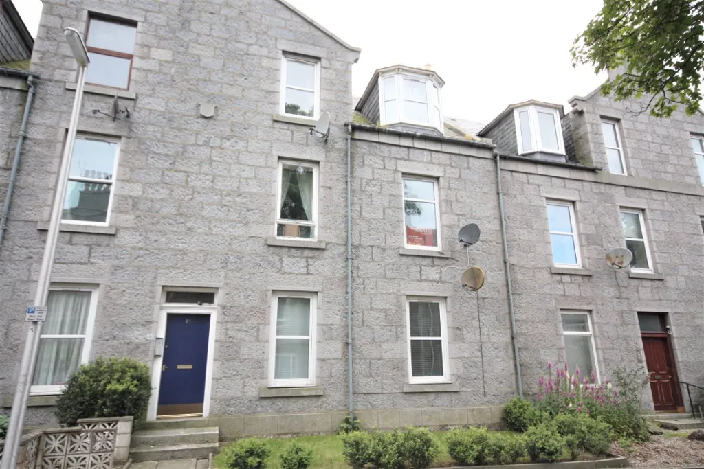 2 bed flat to rent, Richmond Terrace, Rosemount, AB25
