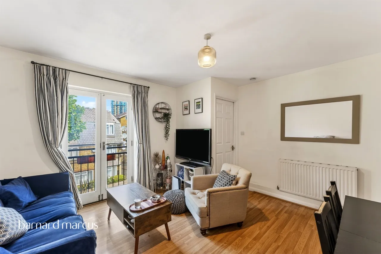 Holgate Avenue, London, photo 2