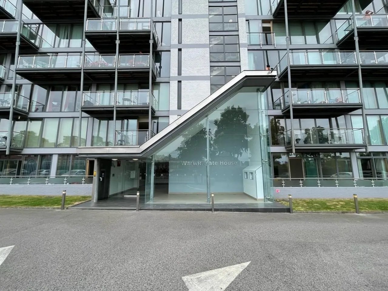 Warwickgate House, Old Trafford, Manchester, M16, photo 2