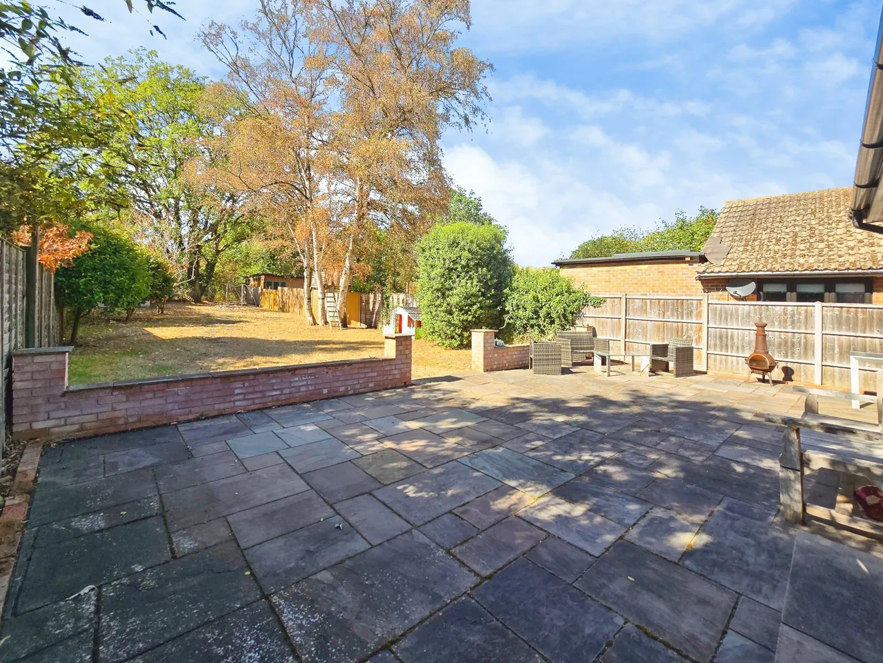 Coleford Bridge Road, Mytchett, Surrey, GU16 6DN, photo 10