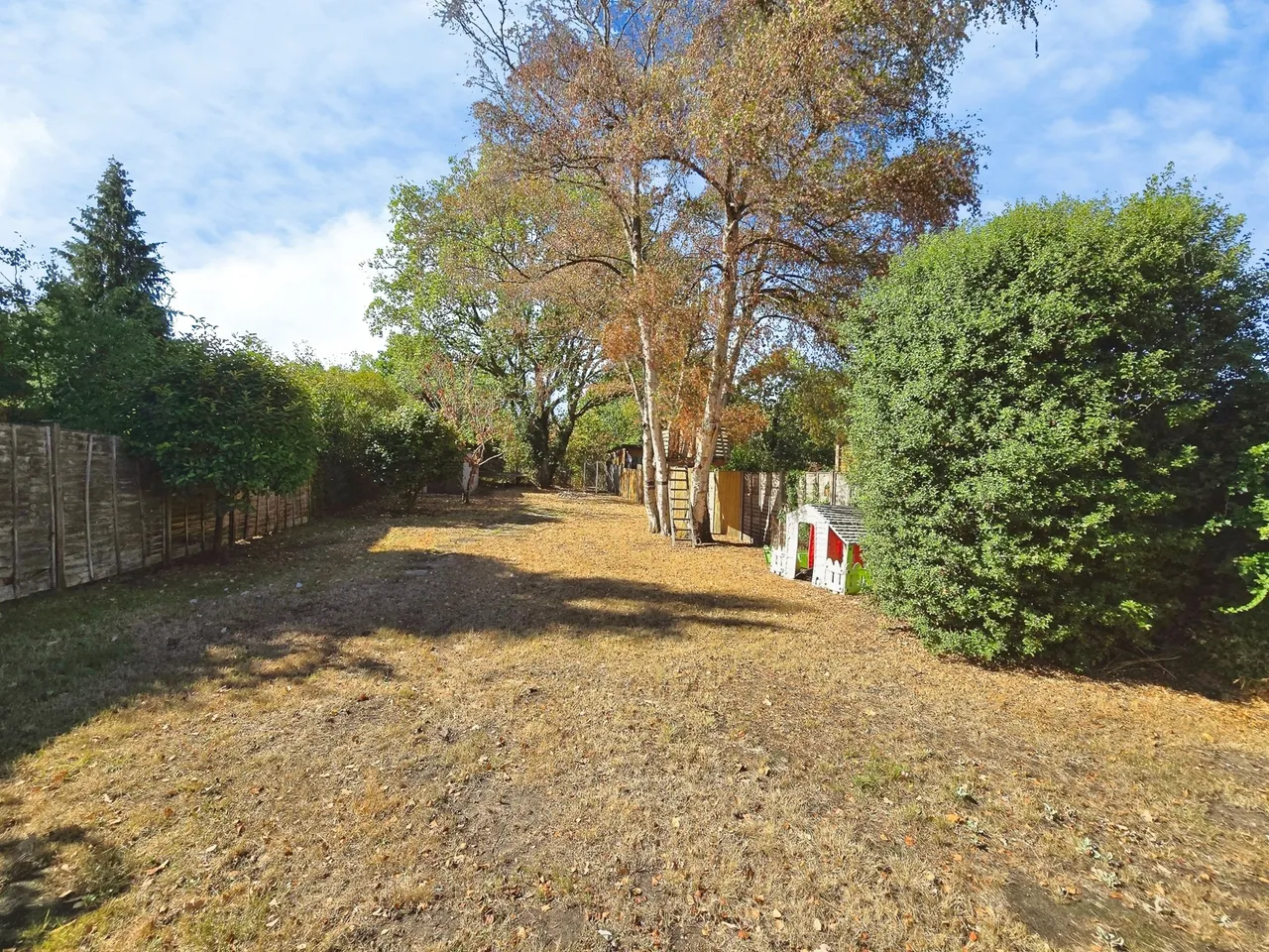 Coleford Bridge Road, Mytchett, Surrey, GU16 6DN, photo 11