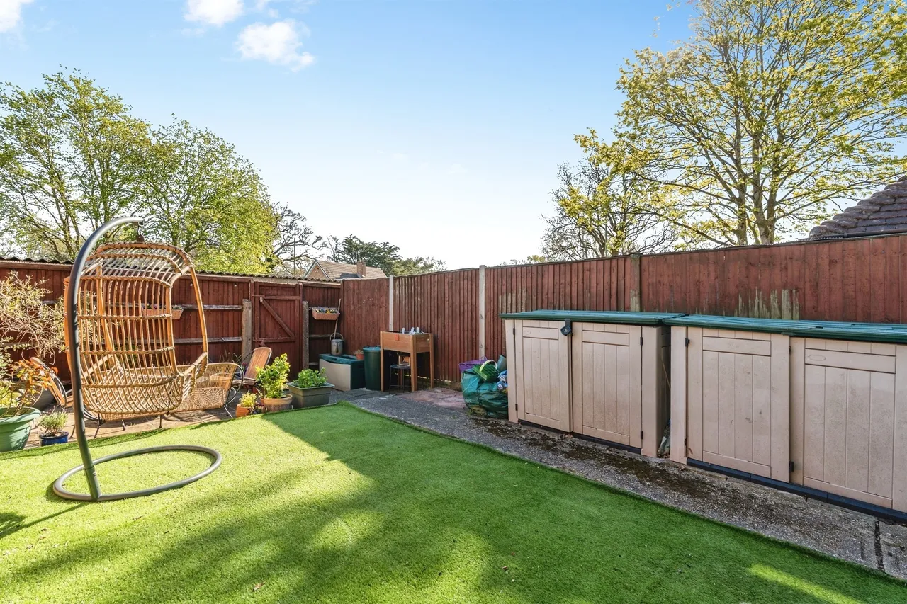 Richmond Close, Calmore, SO40, photo 15