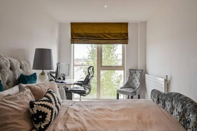 Royal Wharf Walk, London, E16, photo 18