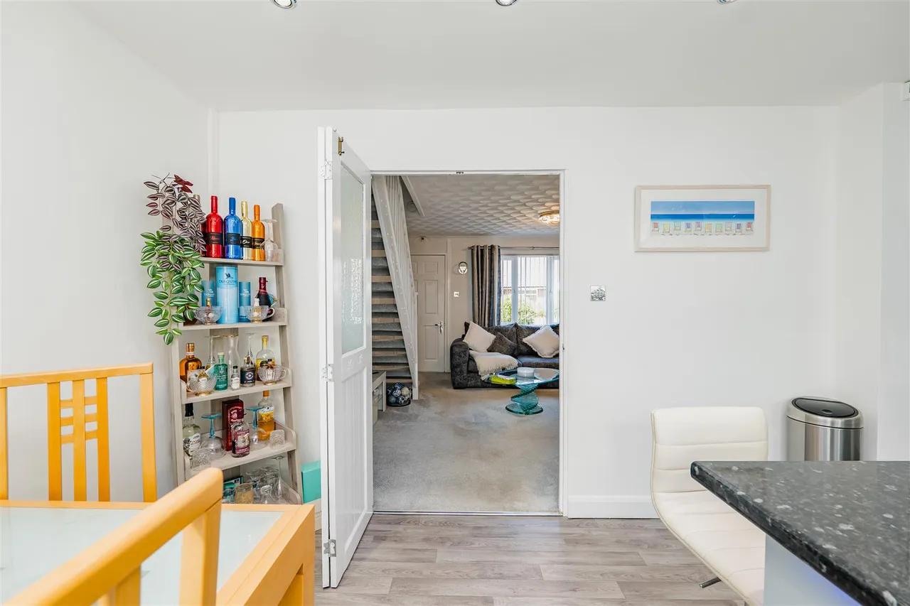 Purdey Close, Barry, CF62 8NT, photo 8