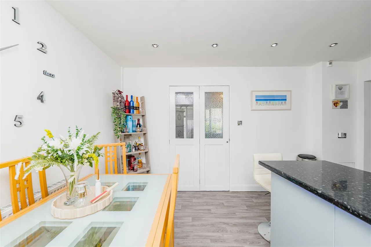 Purdey Close, Barry, CF62 8NT, photo 9