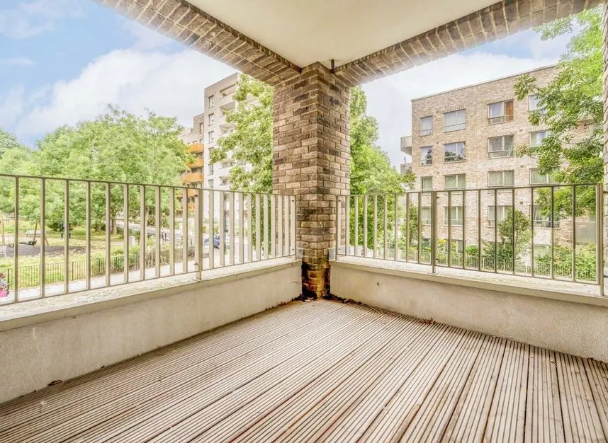 Avenue Road, Acton, W3, photo 5