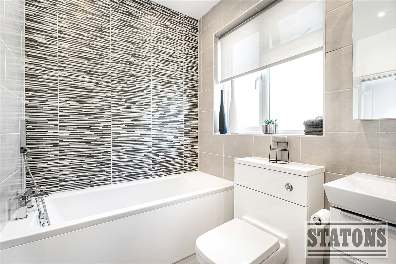 Oakdale, London, N14 5RA, photo 16