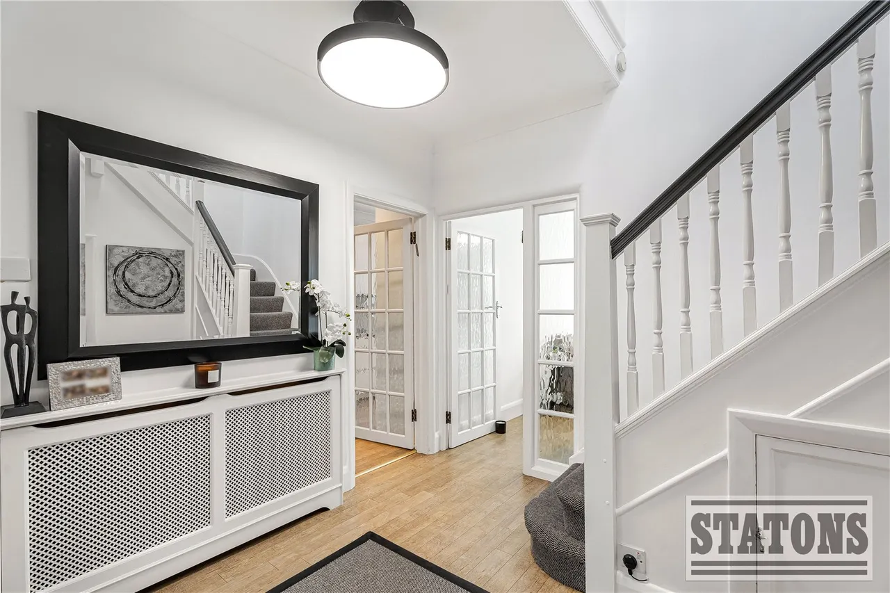 Oakdale, London, N14 5RA, photo 2