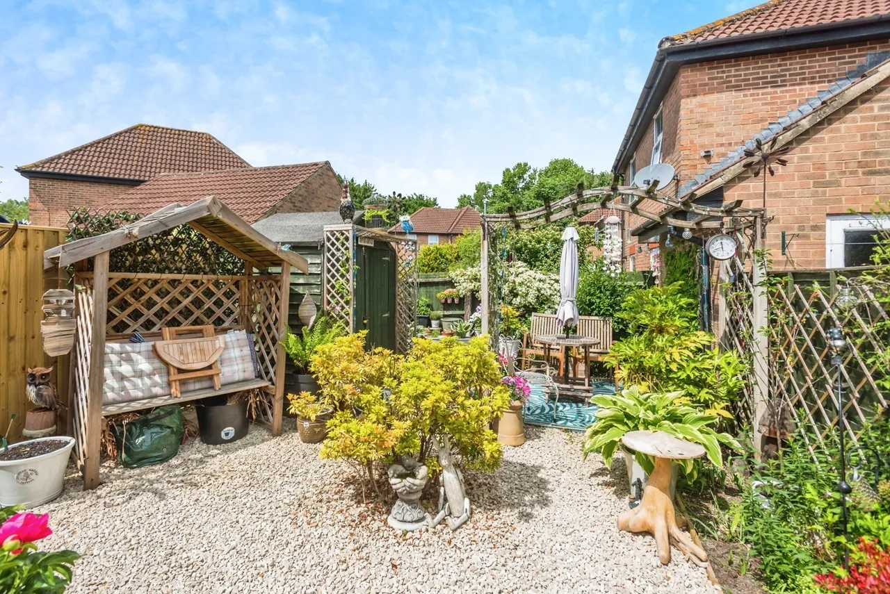 Pasture Close, Swindon, Wiltshire, SN2, photo 11