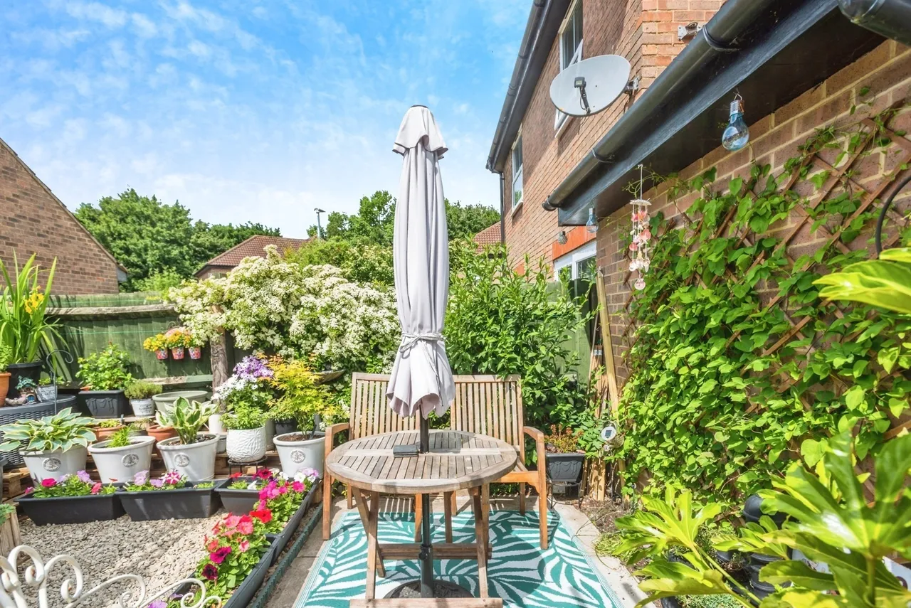 Pasture Close, Swindon, Wiltshire, SN2, photo 14