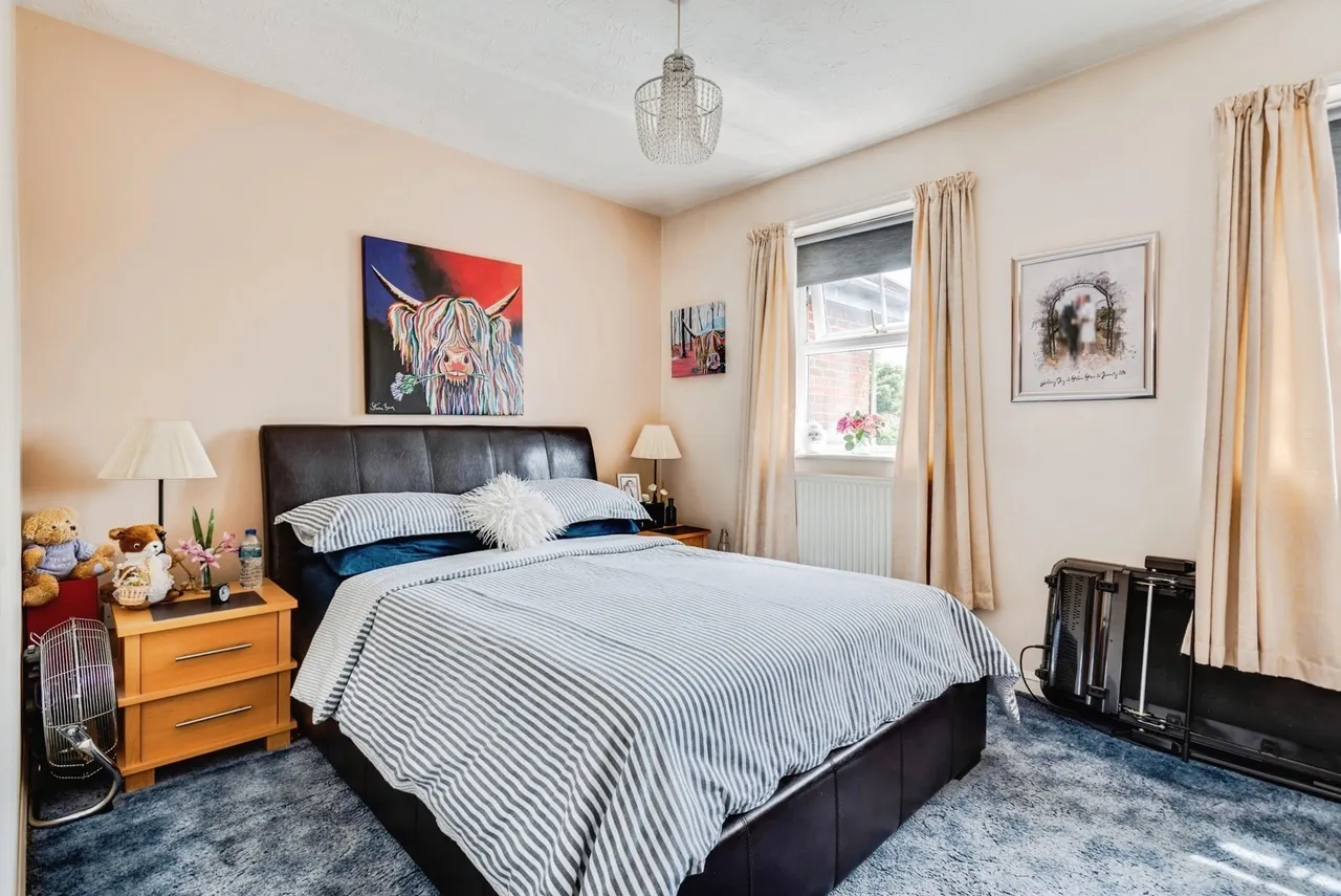 Pasture Close, Swindon, Wiltshire, SN2, photo 5