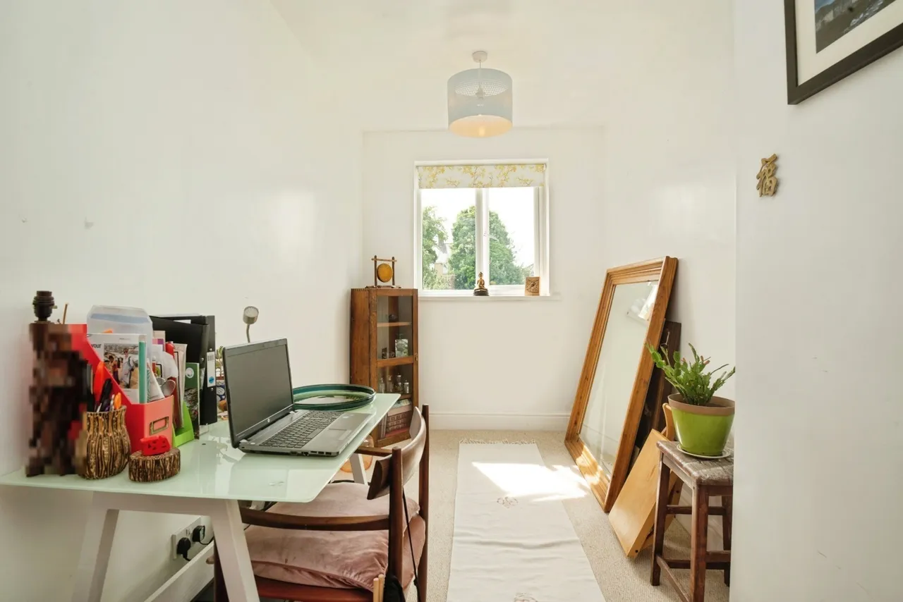 Badminton Road, Newport, NP19, photo 15