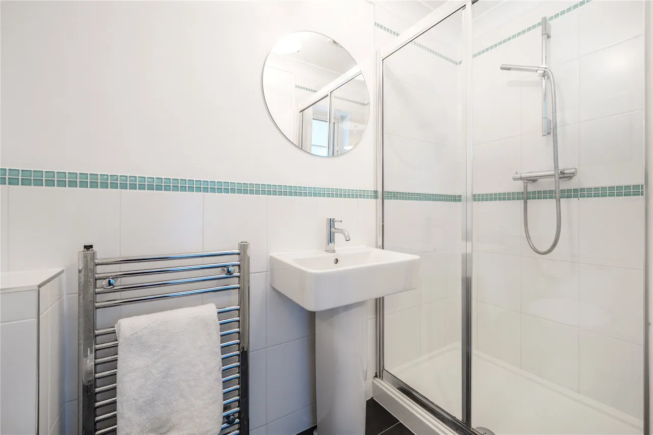 Kingsbridge End, Hook, Hampshire, RG27 9QQ, photo 24