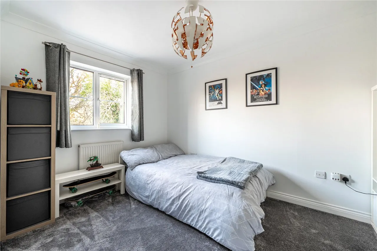 Kingsbridge End, Hook, Hampshire, RG27 9QQ, photo 18