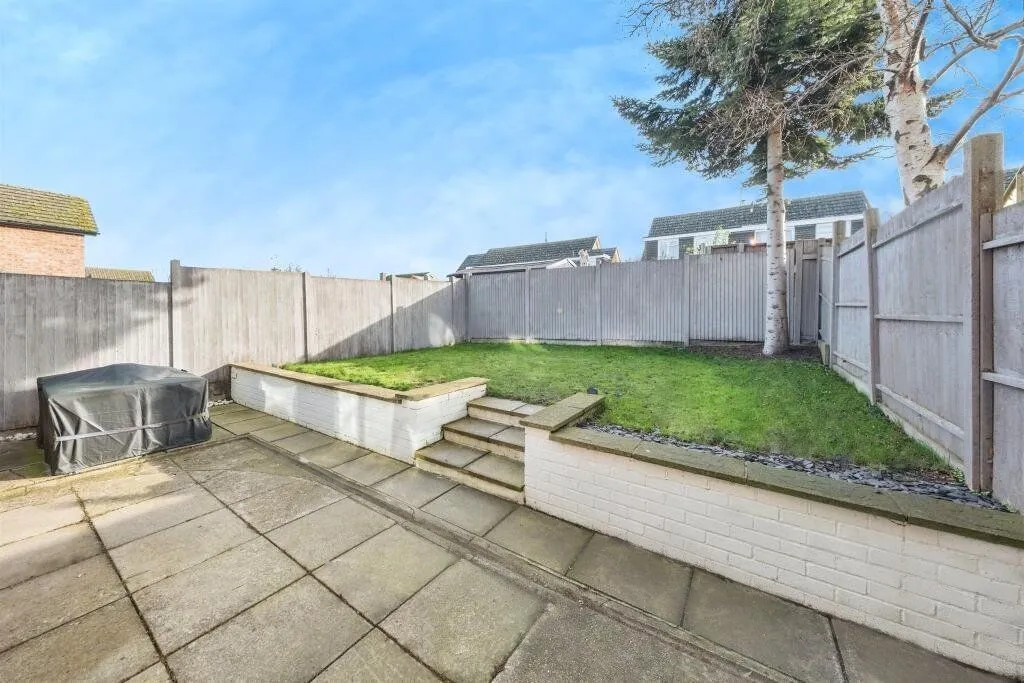 Lagonda Close, Newport Pagnell, MK16, photo 14