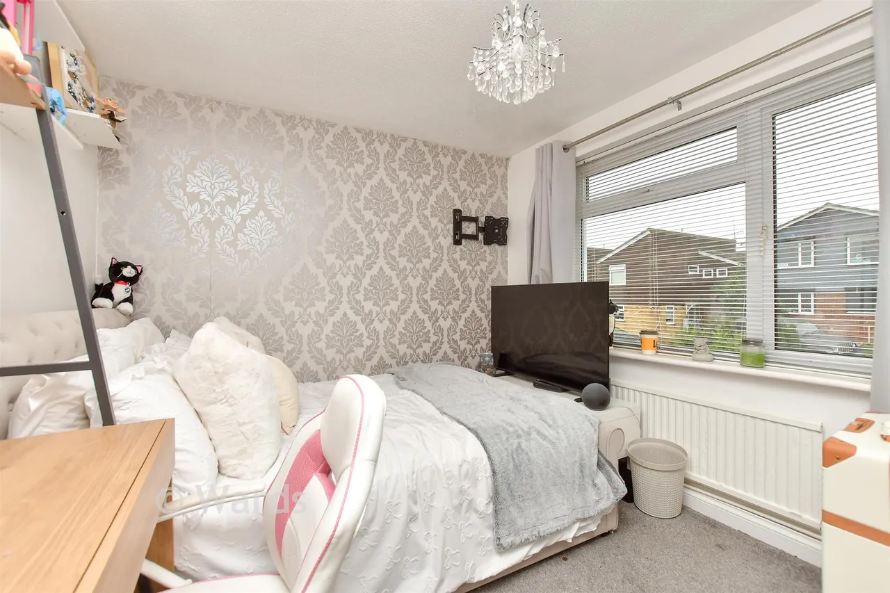 Peregrine Drive, Sittingbourne, ME10, photo 10