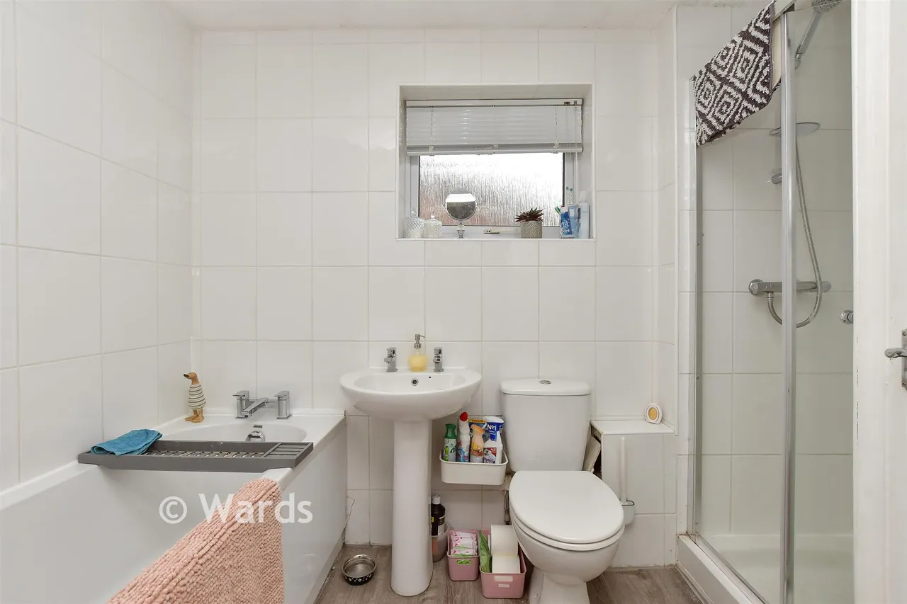 Peregrine Drive, Sittingbourne, ME10, photo 12