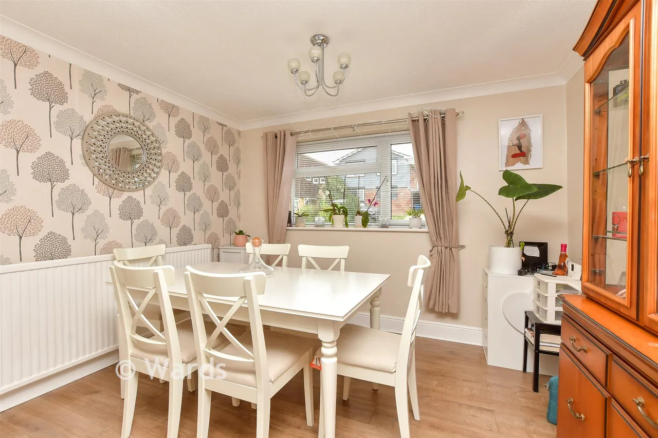 Peregrine Drive, Sittingbourne, ME10, photo 6
