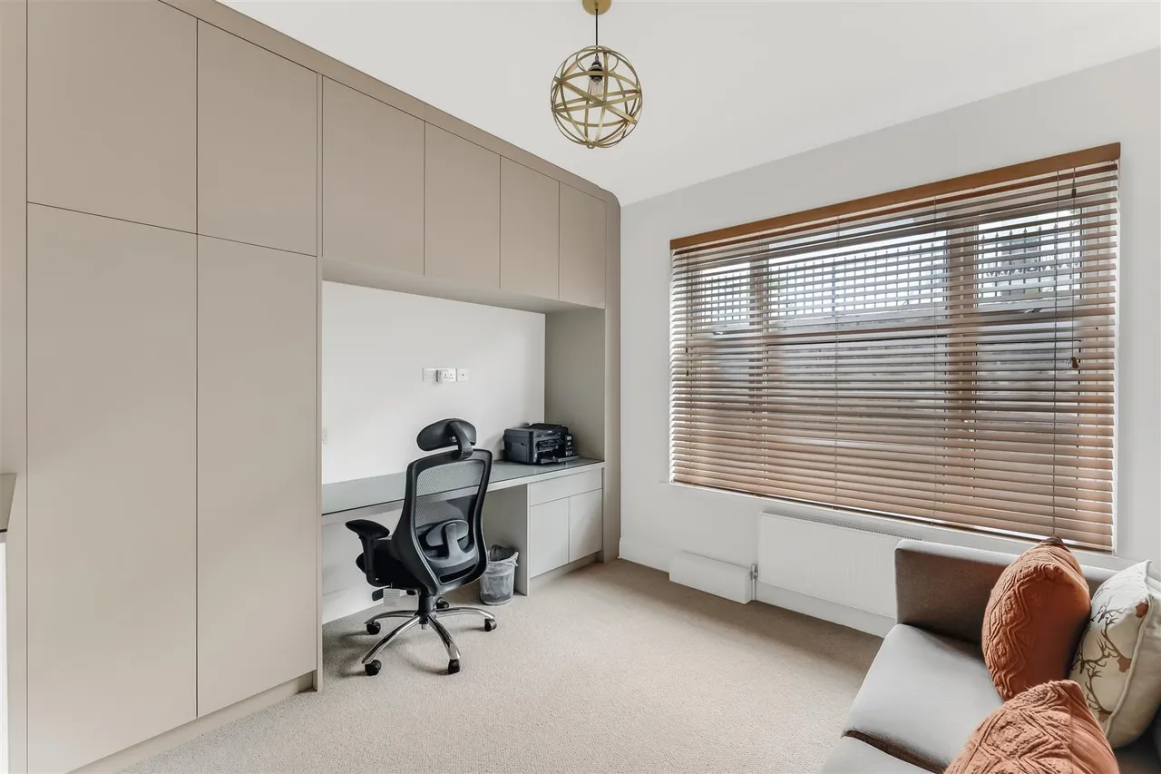 College Crescent, Swiss Cottage, London, NW3 5DR, photo 5