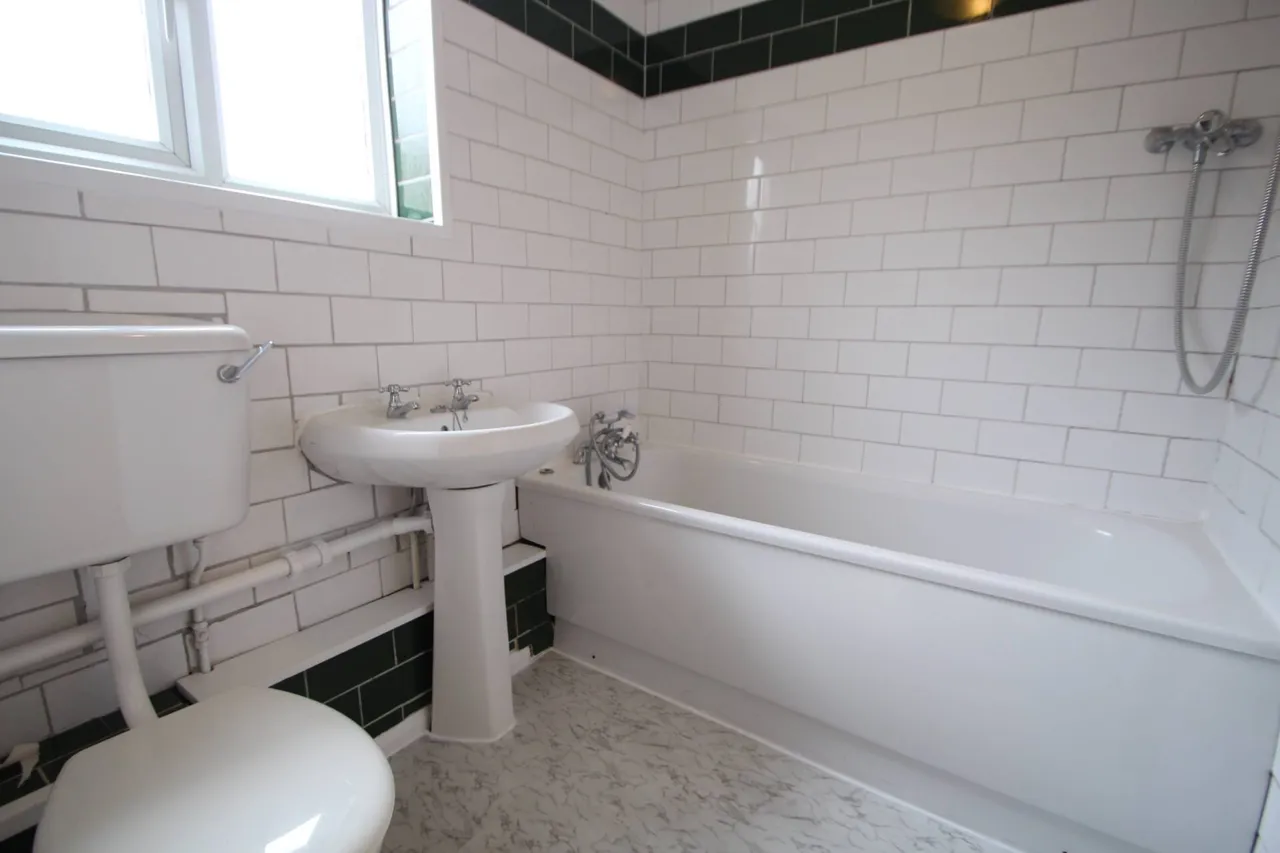 Chalkstone Close, Welling, Kent, DA16, photo 5