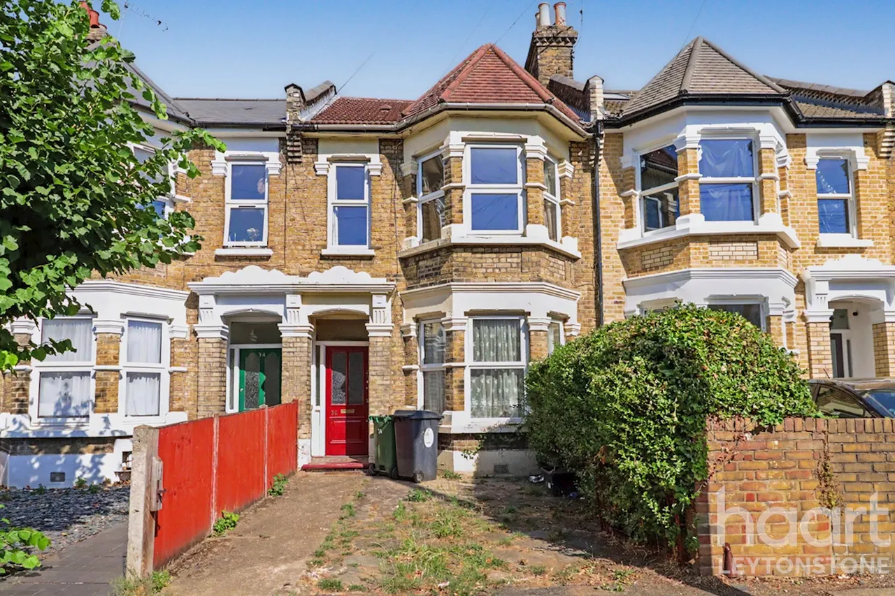 4 bed house for sale, Preston Road, London, E11