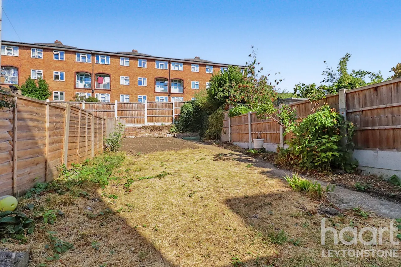 Preston Road, London, E11, photo 24