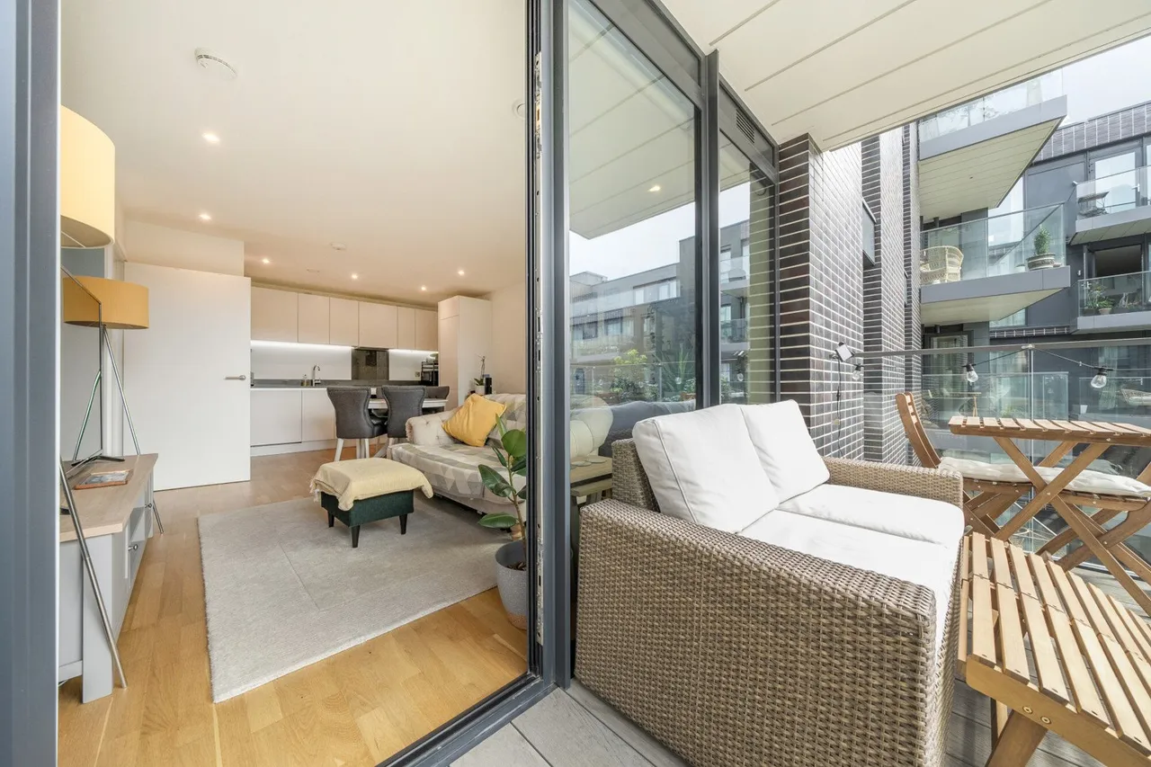 Hawthorne Crescent, SE10, photo 13