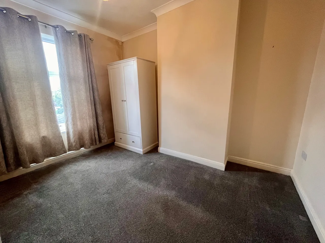 Immingham Grove, Staveley, S43, photo 10
