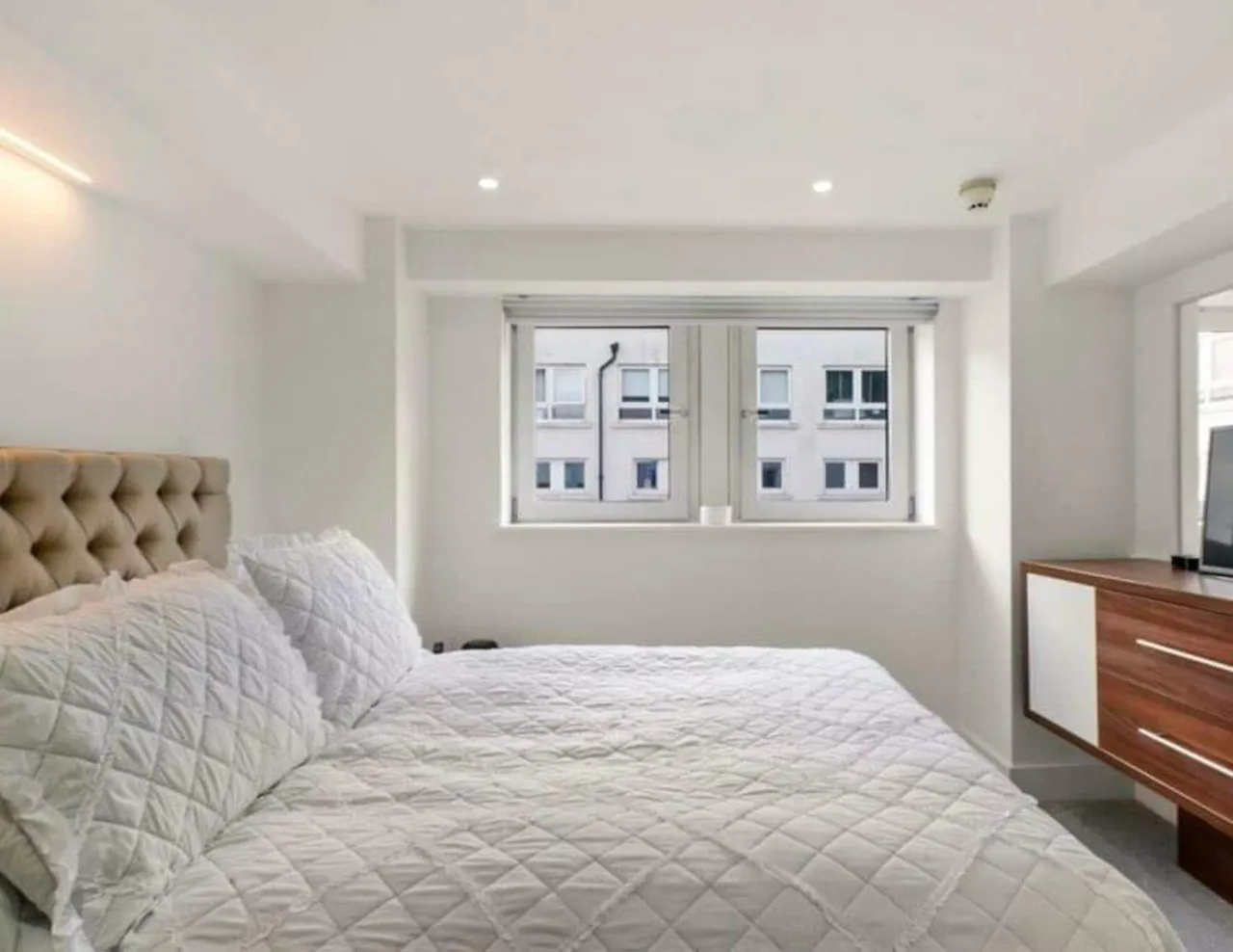 Flat 123, Building 22 (30% share), Cadogan Road, London, photo 11