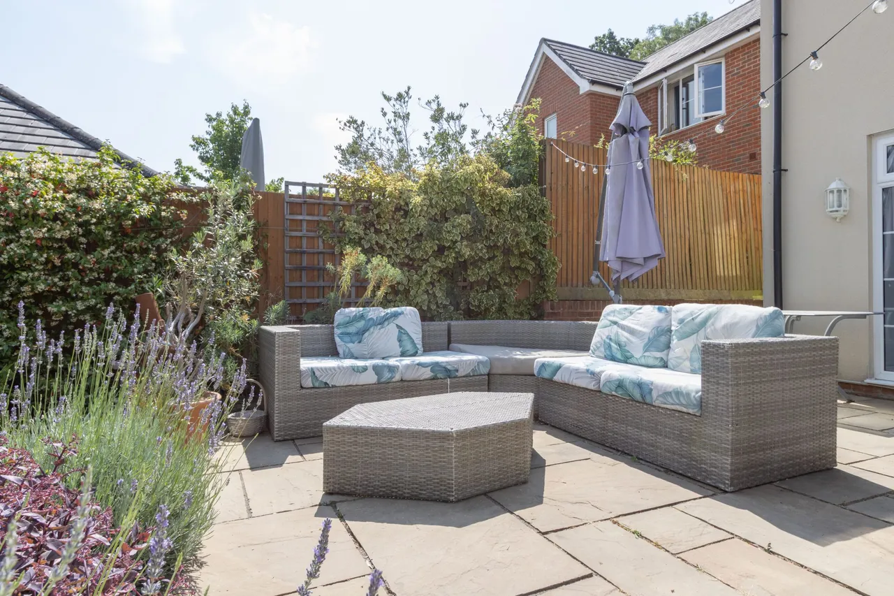 Walnut Grove, Hartley Wintney, Hook, RG27 8XG, photo 19